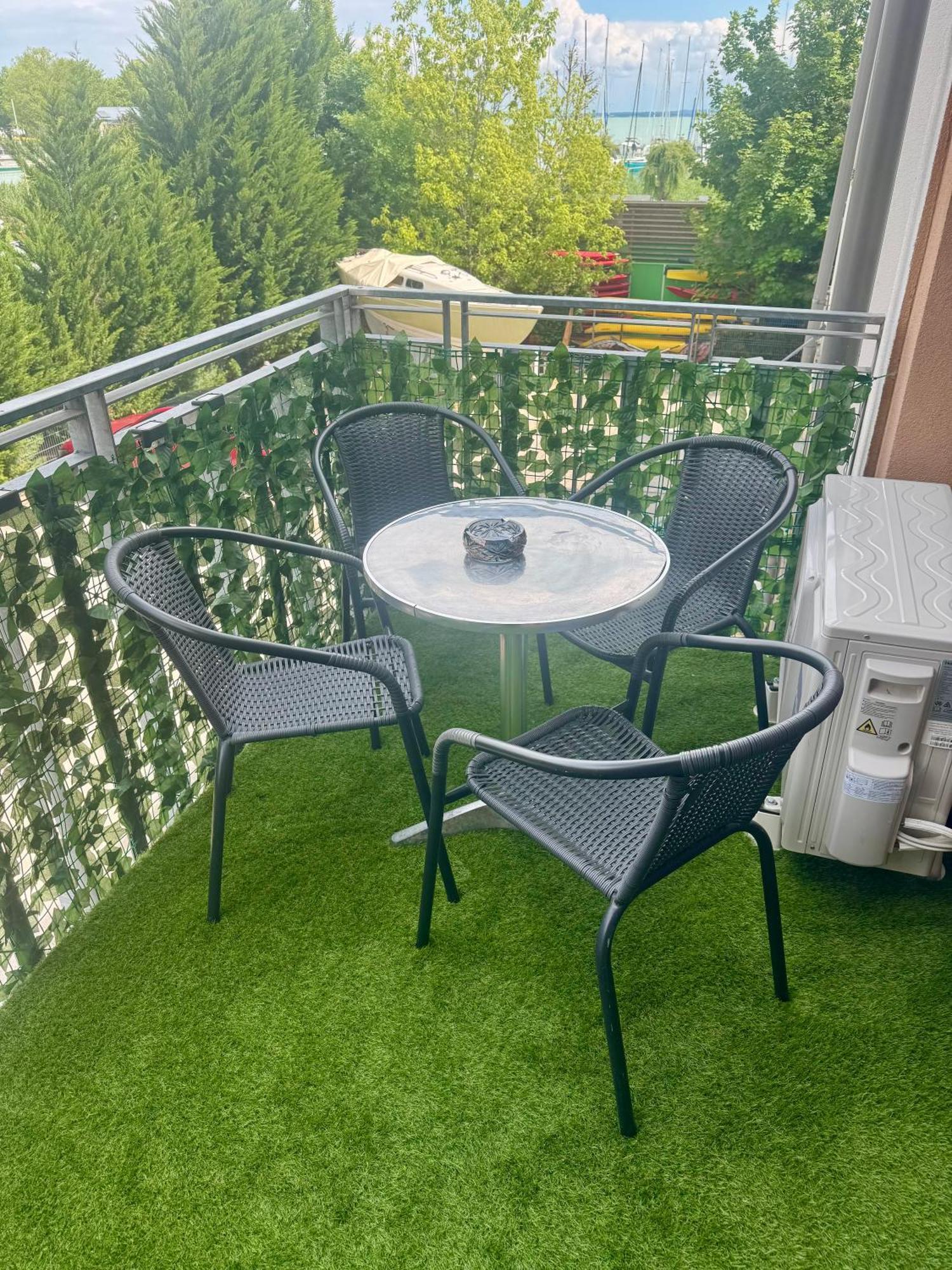 Silver Marina Apartment-Orzoett Melygarazs Balatonfured Bagian luar foto